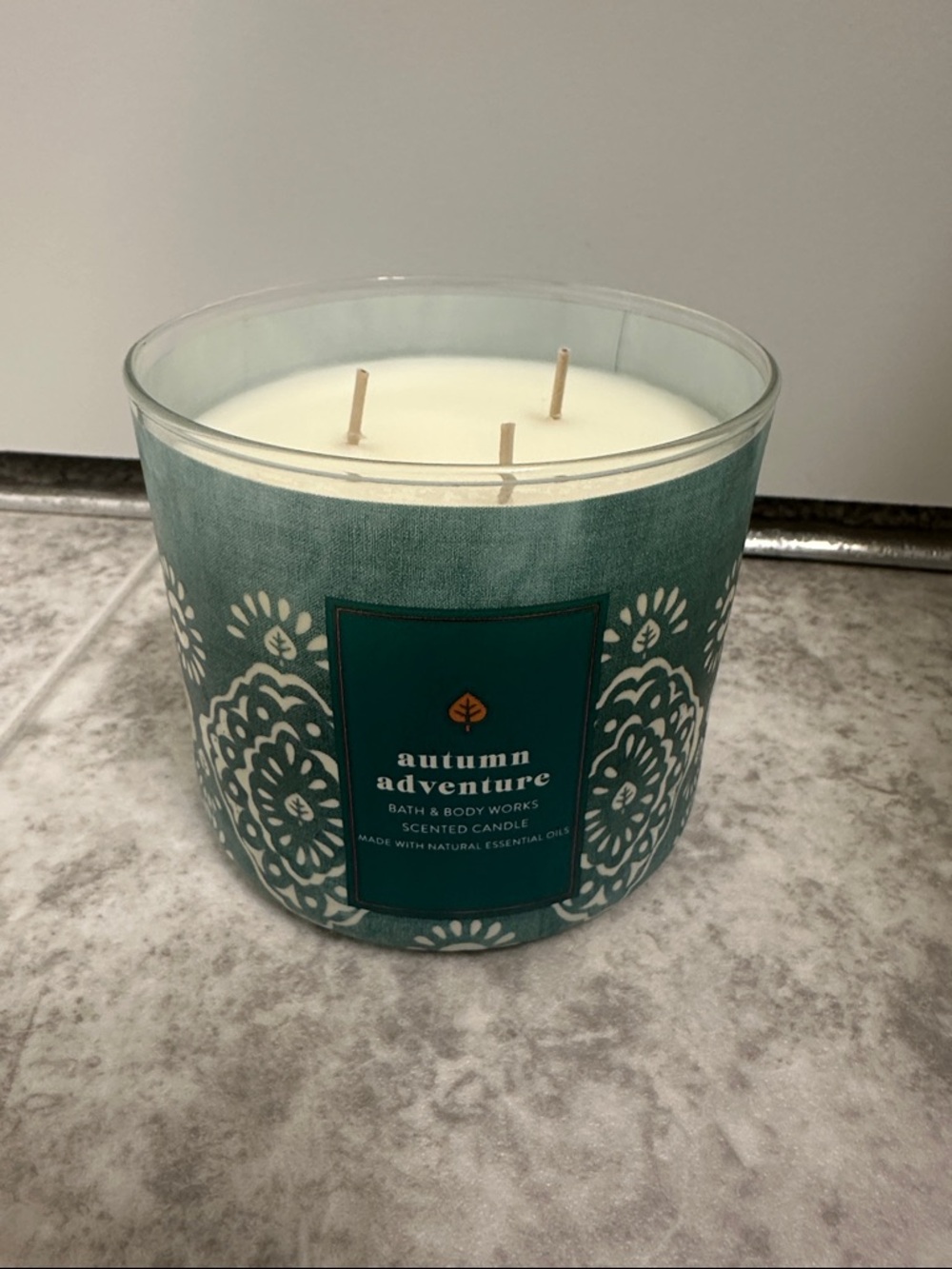 Bath & Body Works 3-Wick Autumn Adventure Scented Candle